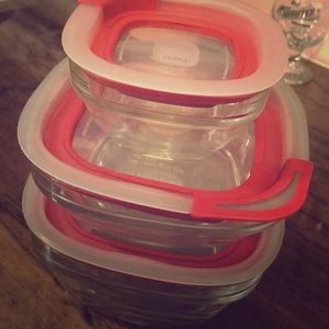 Rubbermaid Glass Storage Containers
